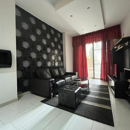 City Center Properties - Modern Two Bedroom Apartment With A Hot Tub And Amazing Location St. Paul's Bay Exterior foto
